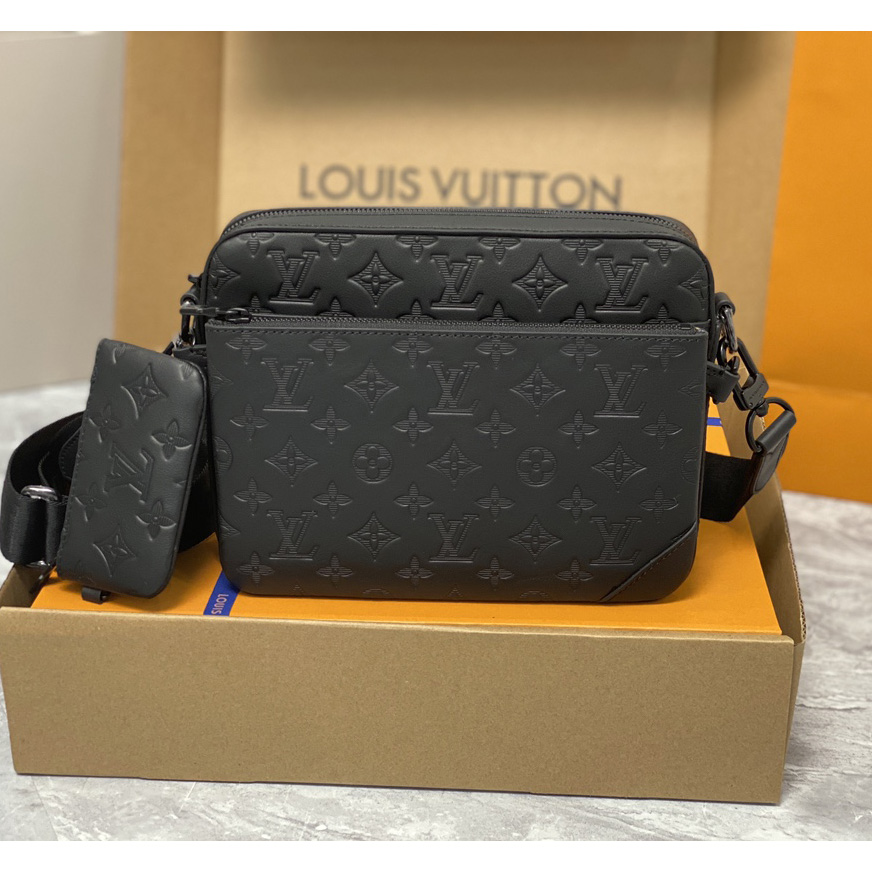 Shop Louis Vuitton 2024 SS M46602 Trio Messenger (M46602) by ElmShoesStyle