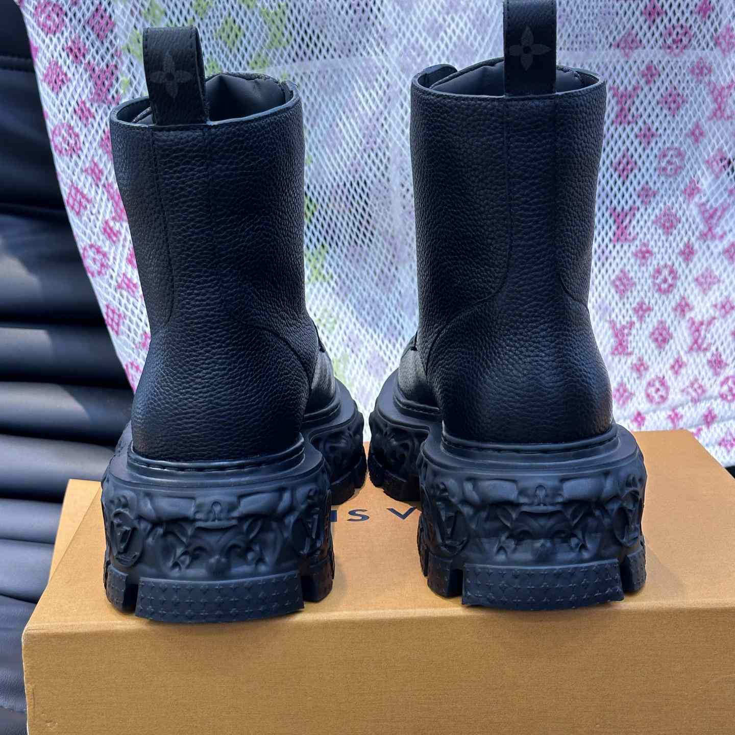 LOUIS VUITTON BAROQUE RANGER BOOT (1AB8NH) SOLD OUT